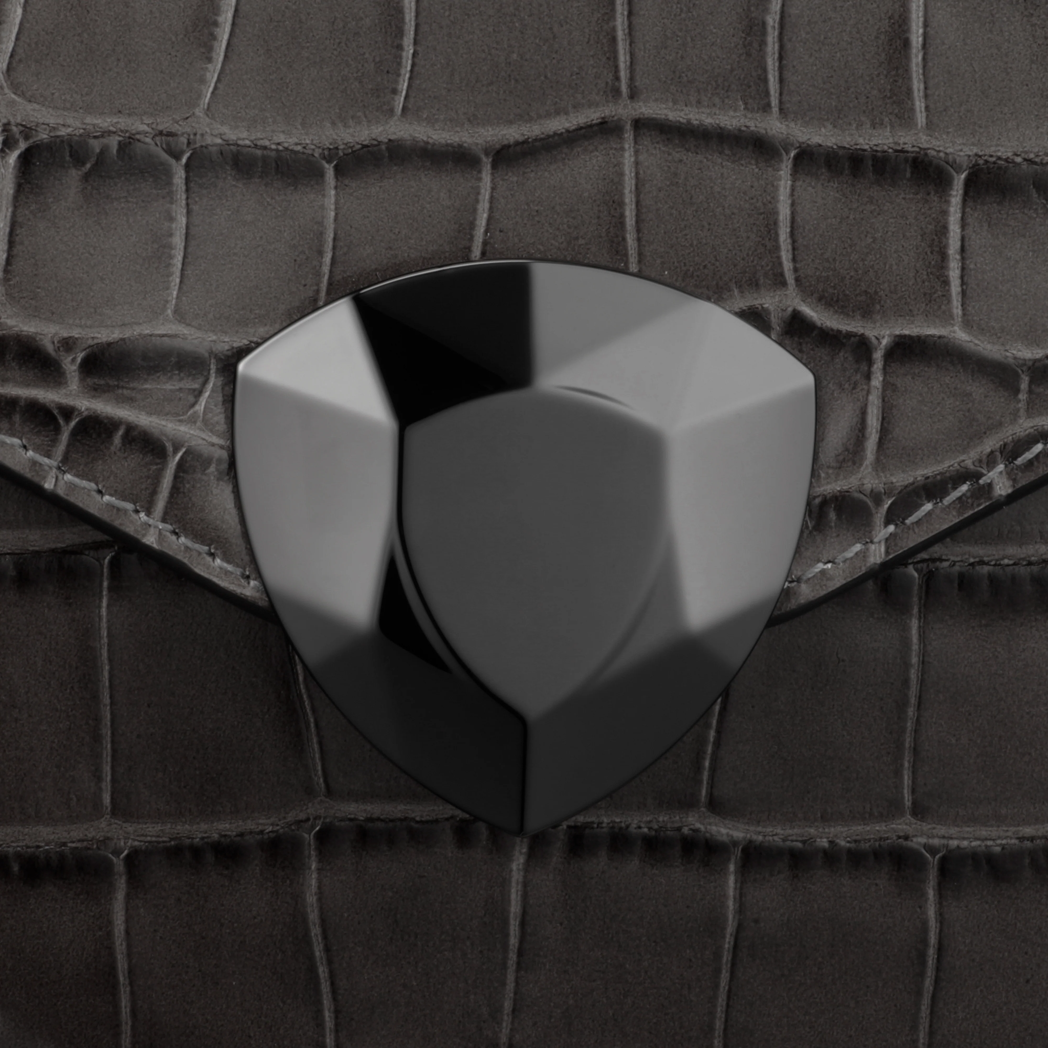 Shield Large Anthracite - Image 6